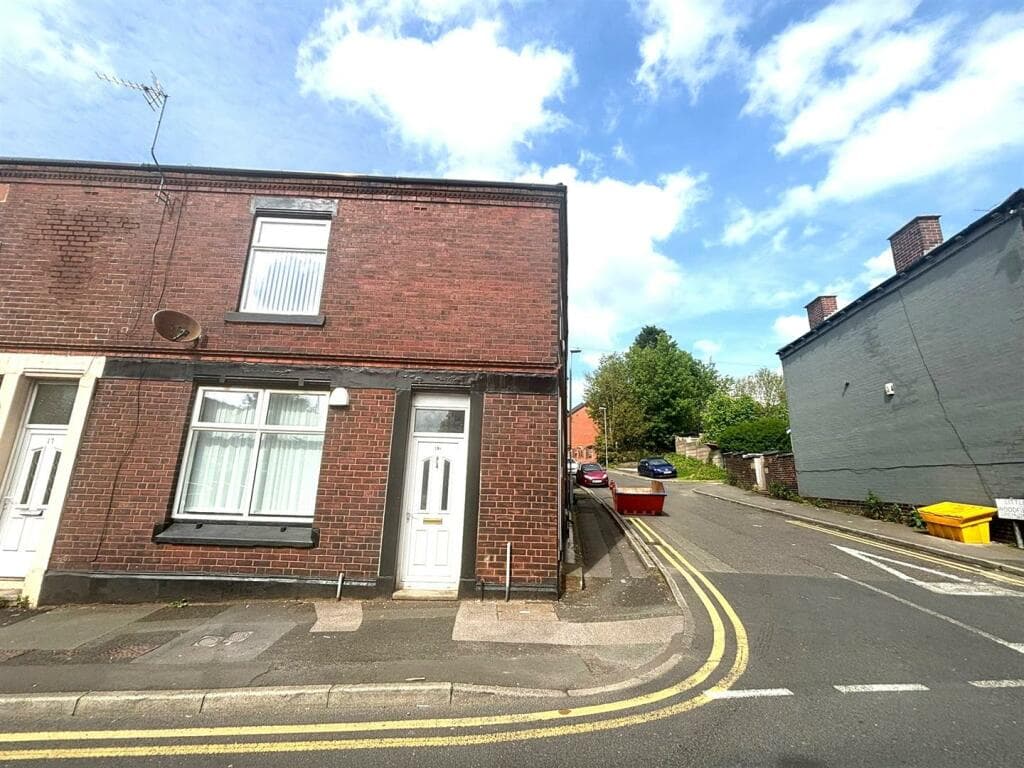 Main image of property: Heron Street, Oldham