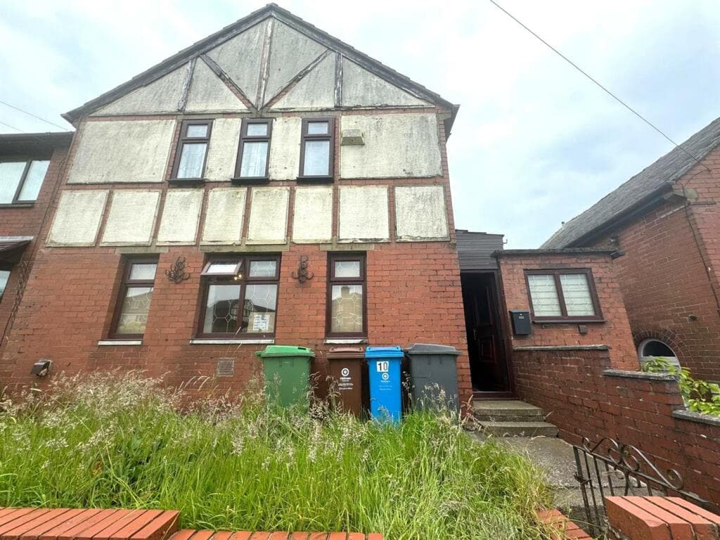 Main image of property: Arncliffe Rise, Oldham