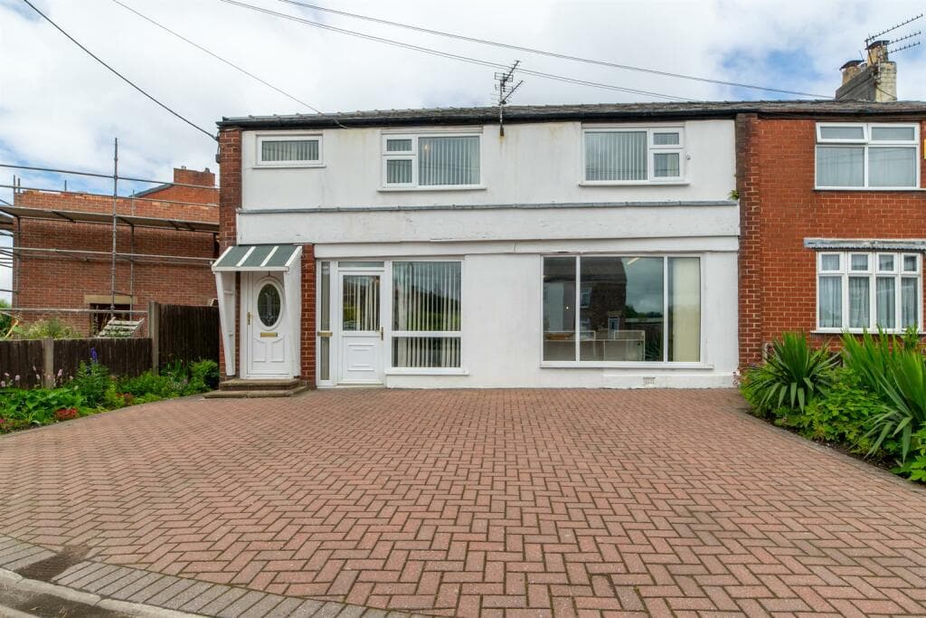 Main image of property: 1 Chapel Lane, Banks, Southport, Lancashire, PR9