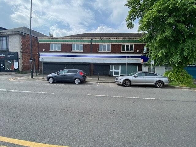 Main image of property: Ashton Lane, Sale, Greater Manchester, M33