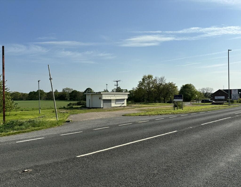 Main image of property: Land At Otters Bridge, Gainsborough Road, Saxilby, Lincoln, Lincolnshire, LN1 2LT