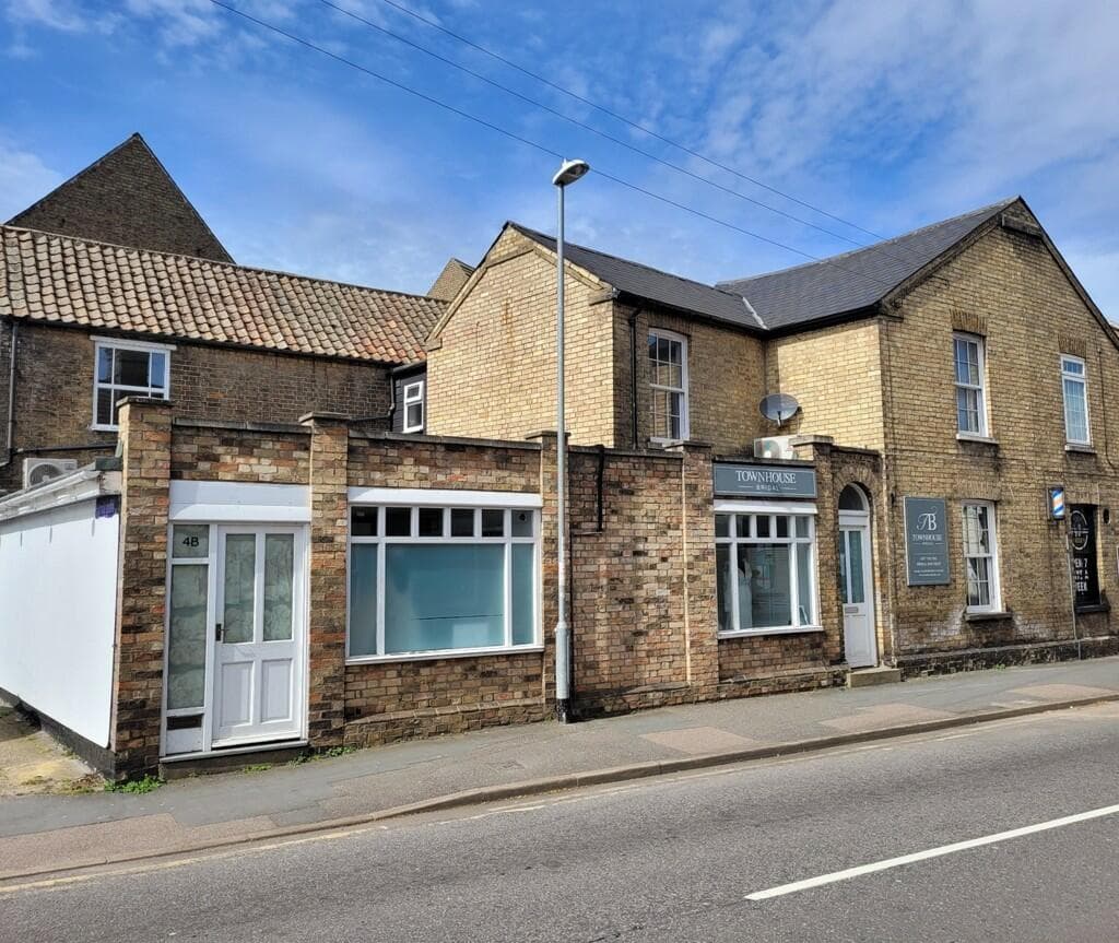 Main image of property: 4a & 4b Church Street, St. Neots, Cambridgeshire, PE19 2BU