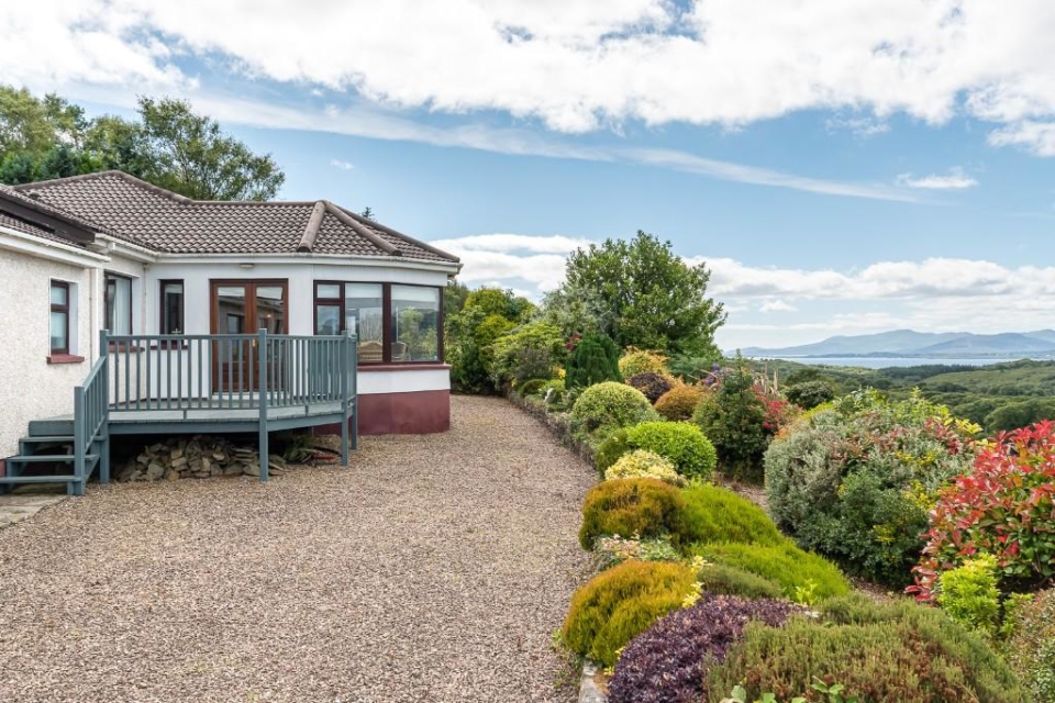 Irish homes with absolutely stunning views Property news